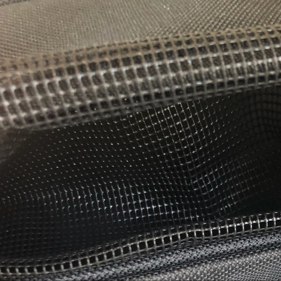 - Pet Carrier Under 20Lb - Picture 7 of 7